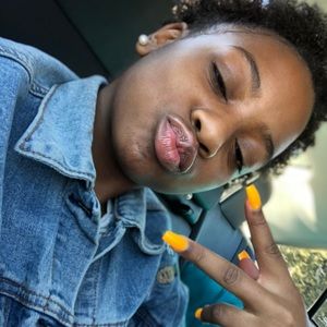 Meet your Posher, Ciara